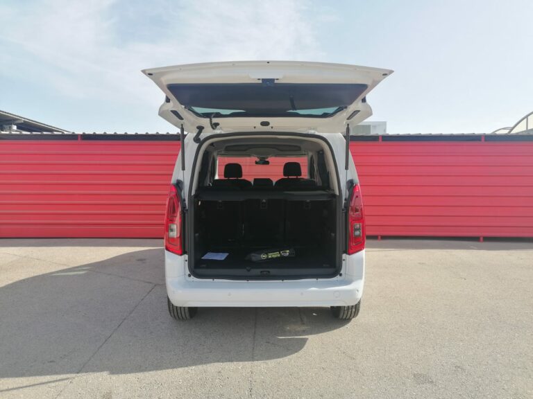 OPEL COMBO BEV 50KWH LIFE ELEGANCE PLUS SWB 5P