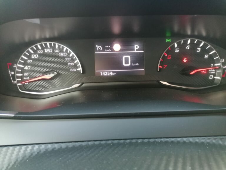 PEUGEOT SPACE 1.2 PURETECH 73KW AUTO ALLURE PACK 5P